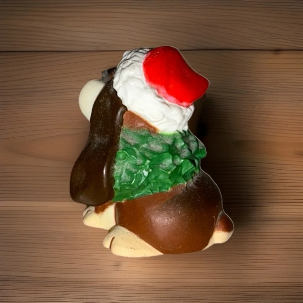 VTG‎ Hallmark Merry Miniature Sebastian Dog w/ Christmas Wreath 1986